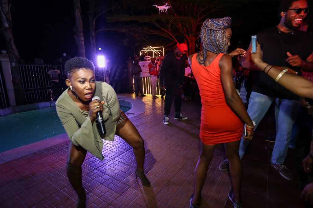 american-honey-brandessence21